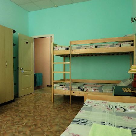 Hostel Delil Kyiv Exterior photo