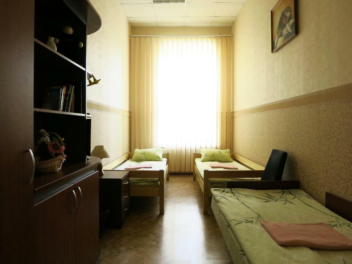 Hostel Delil Kyiv Exterior photo